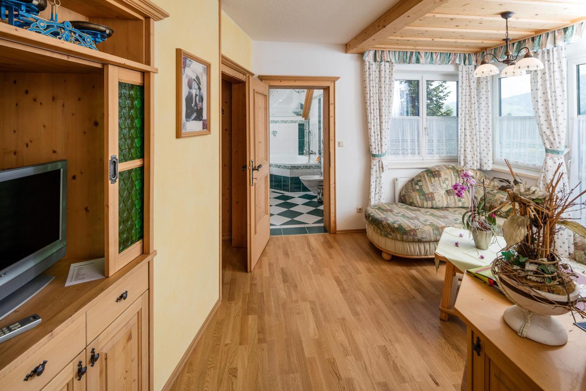 Gasthaus Pension Zum Lustigen Steirer Bruck an der Mur Rom bilde